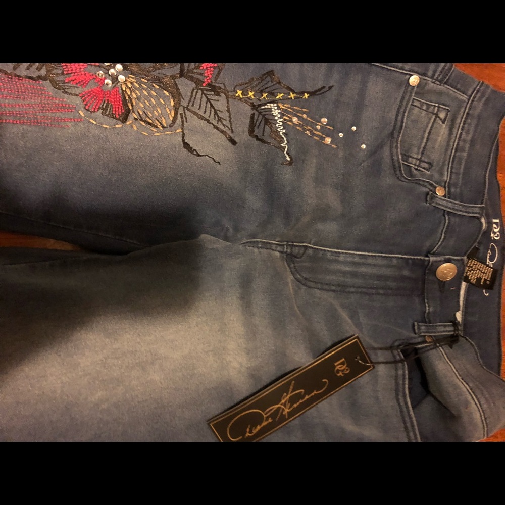 Jeans - Picture 4 of 4